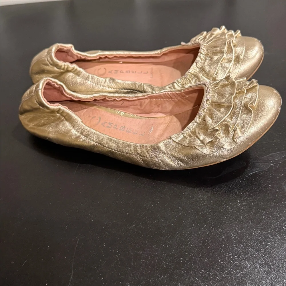 Jeffrey Campbell Gold Ruffled leather Flats size 7